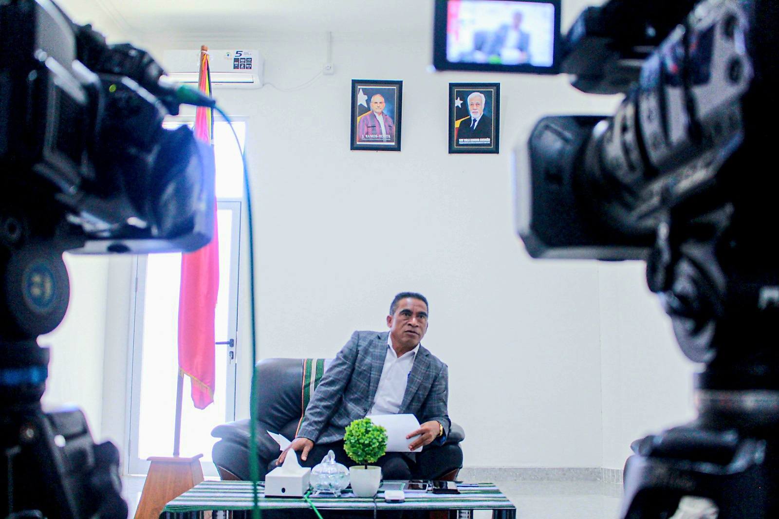 𝐁𝐞𝐧𝐞𝐟𝐢𝐬𝐢𝐚́𝐫𝐢𝐮 𝐒𝐢𝐫𝐚 𝐓𝐞𝐧𝐤𝐞 𝐇𝐚𝐭𝐮𝐝𝐮 𝐃𝐨𝐤𝐮𝐦𝐞𝐧𝐭𝐮 𝐊𝐨𝐦𝐩𝐫𝐨𝐯𝐚𝐭𝐢𝐯𝐮 𝐢𝐡𝐚 𝐃𝐍𝐏𝐒 𝐓𝐮𝐢𝐫 𝐎𝐫𝐚́𝐫𝐢𝐮, 𝐌𝐨𝐥𝐨𝐤 𝐋𝐨𝐫𝐢 𝐛𝐚́ 𝐋𝐞𝐯𝐚𝐧𝐭𝐚𝐦𝐞𝐧𝐭𝐮 𝐎𝐬𝐚𝐧 𝐢𝐡𝐚 𝐁𝐚𝐧𝐤𝐮